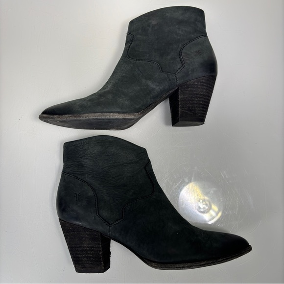 Frye Black Nubuck Leather Stacked Heel Reed Western Booties Size 8.5 - Picture 9 of 11